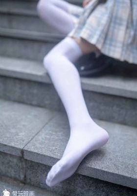 宝贝胸罩脱了让我揉你的胸视频_BD国语在线视频观看